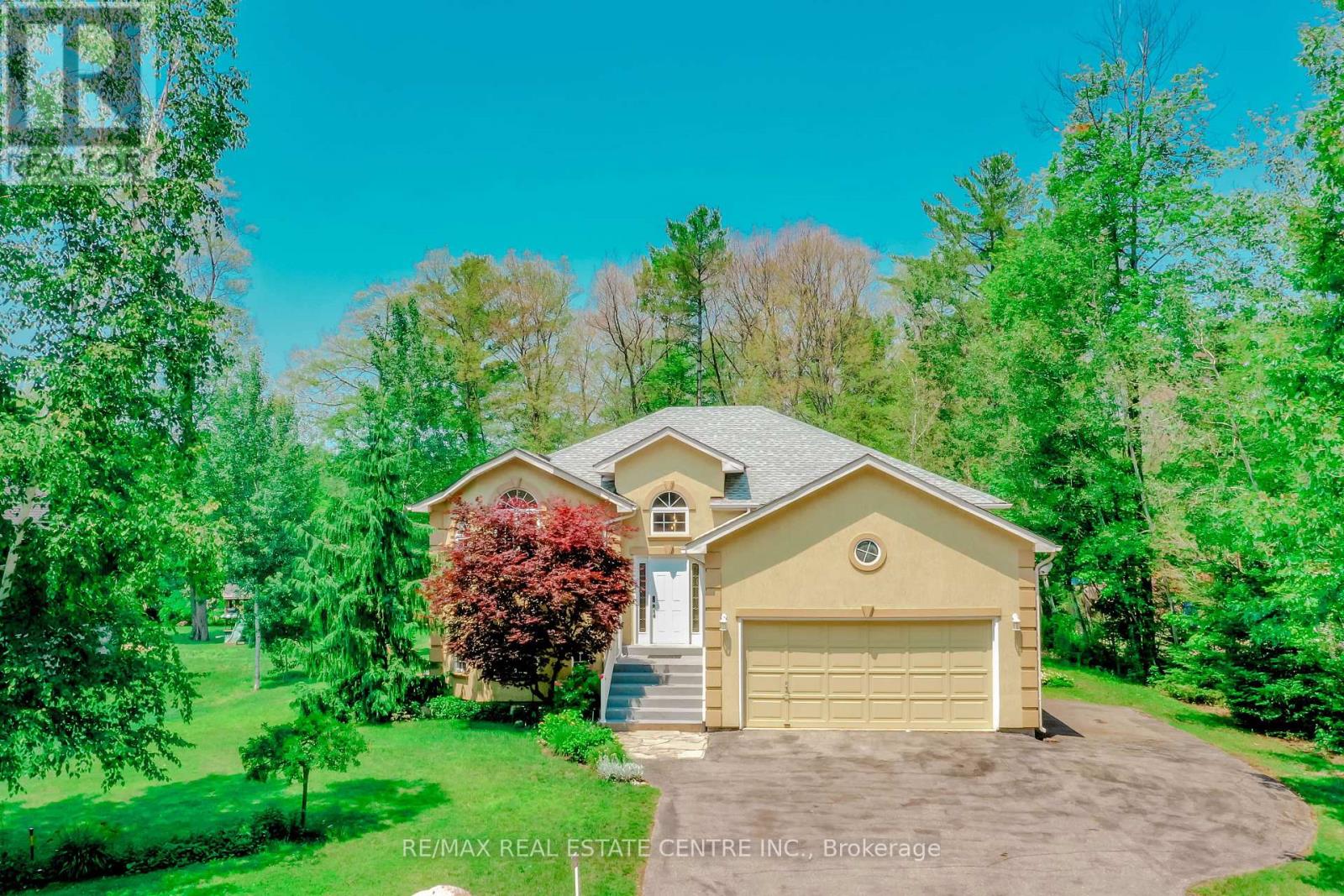 1102 SIESTA DRIVE, tiny, Ontario