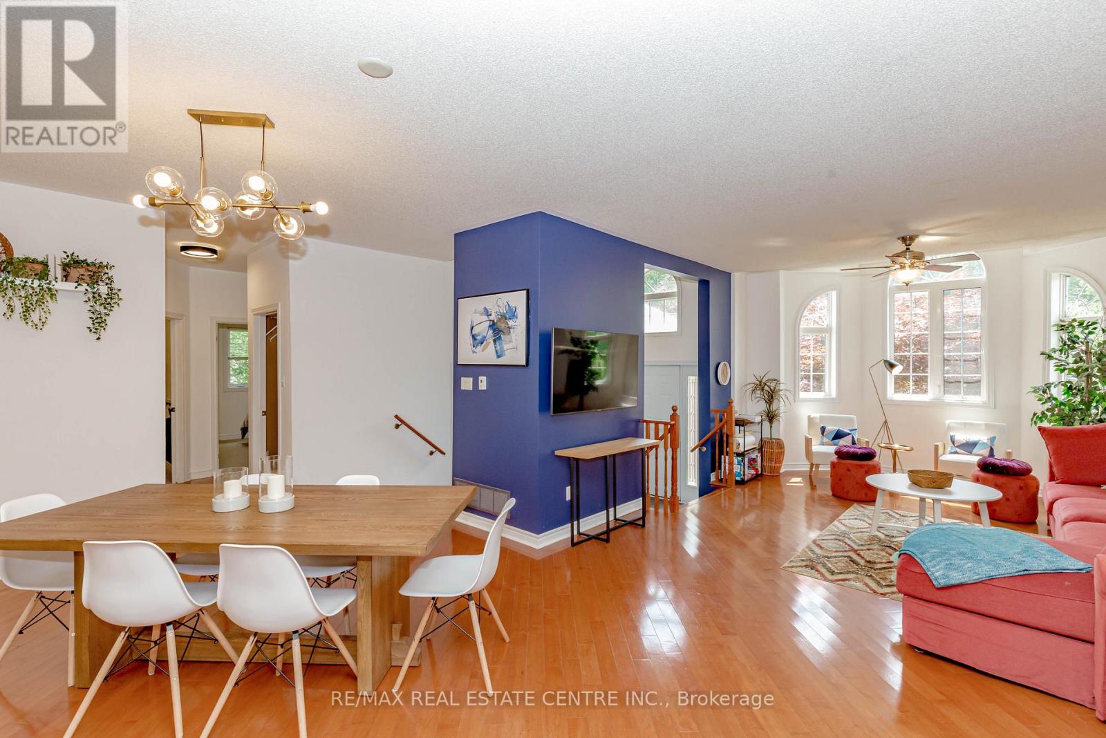 1102 Siesta Drive, Tiny, Ontario  L0L 1P1 - Photo 15 - S12980352