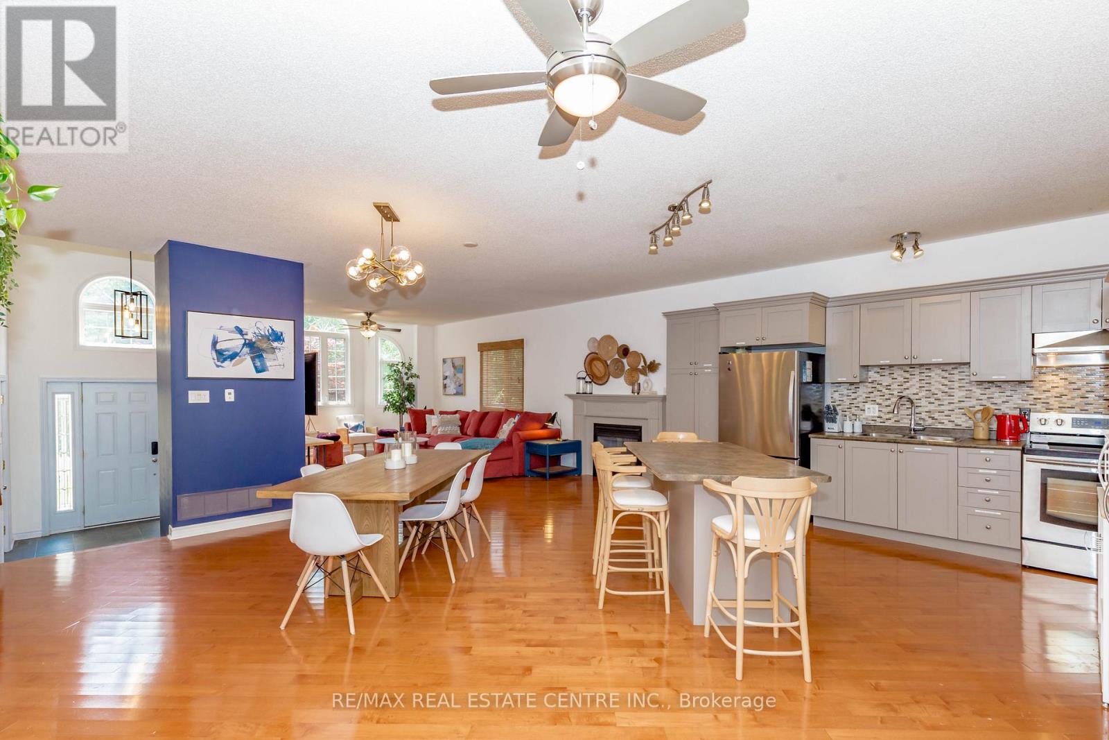 1102 Siesta Drive, Tiny, Ontario  L0L 1P1 - Photo 18 - S12980352