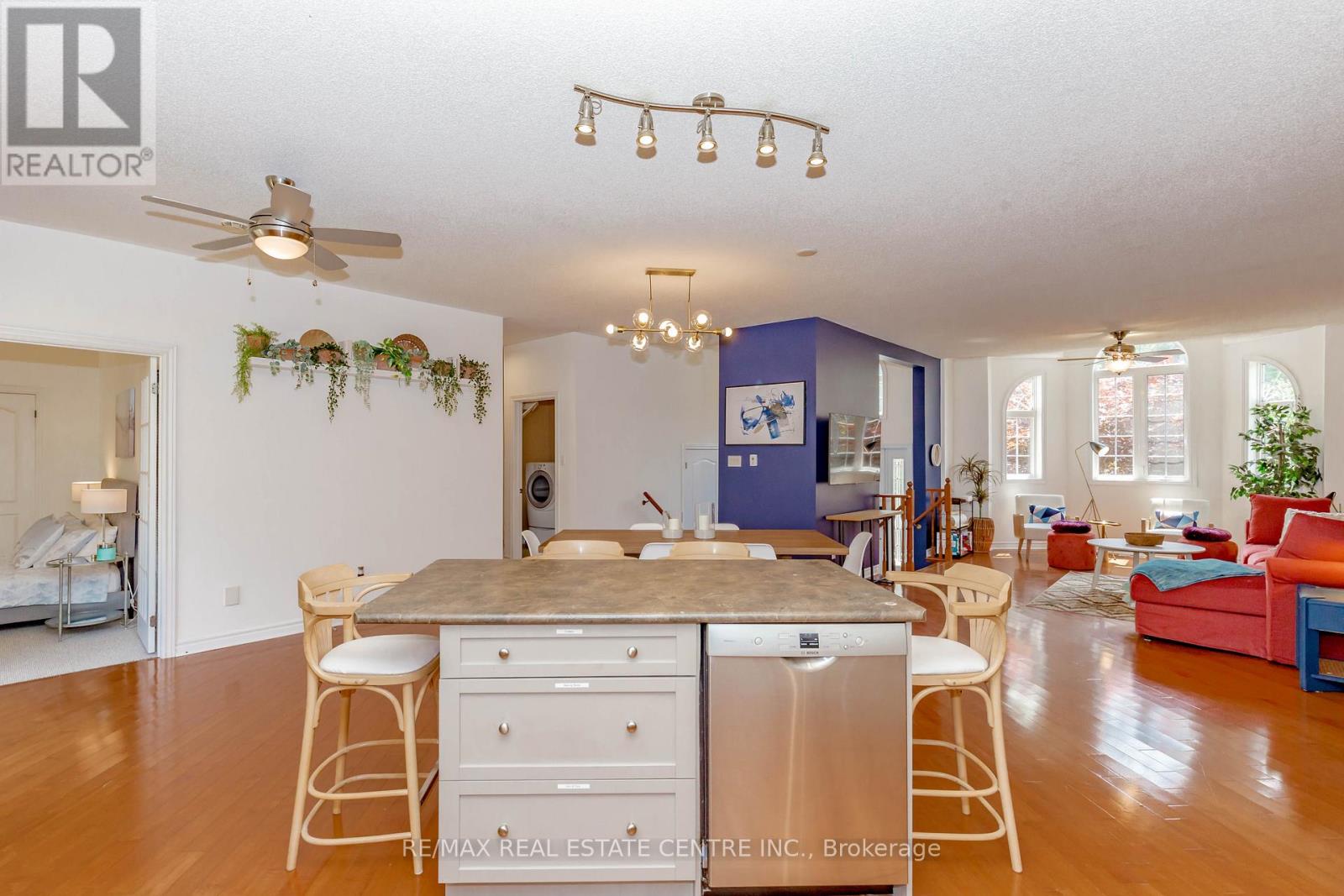 1102 Siesta Drive, Tiny, Ontario  L0L 1P1 - Photo 20 - S12980352