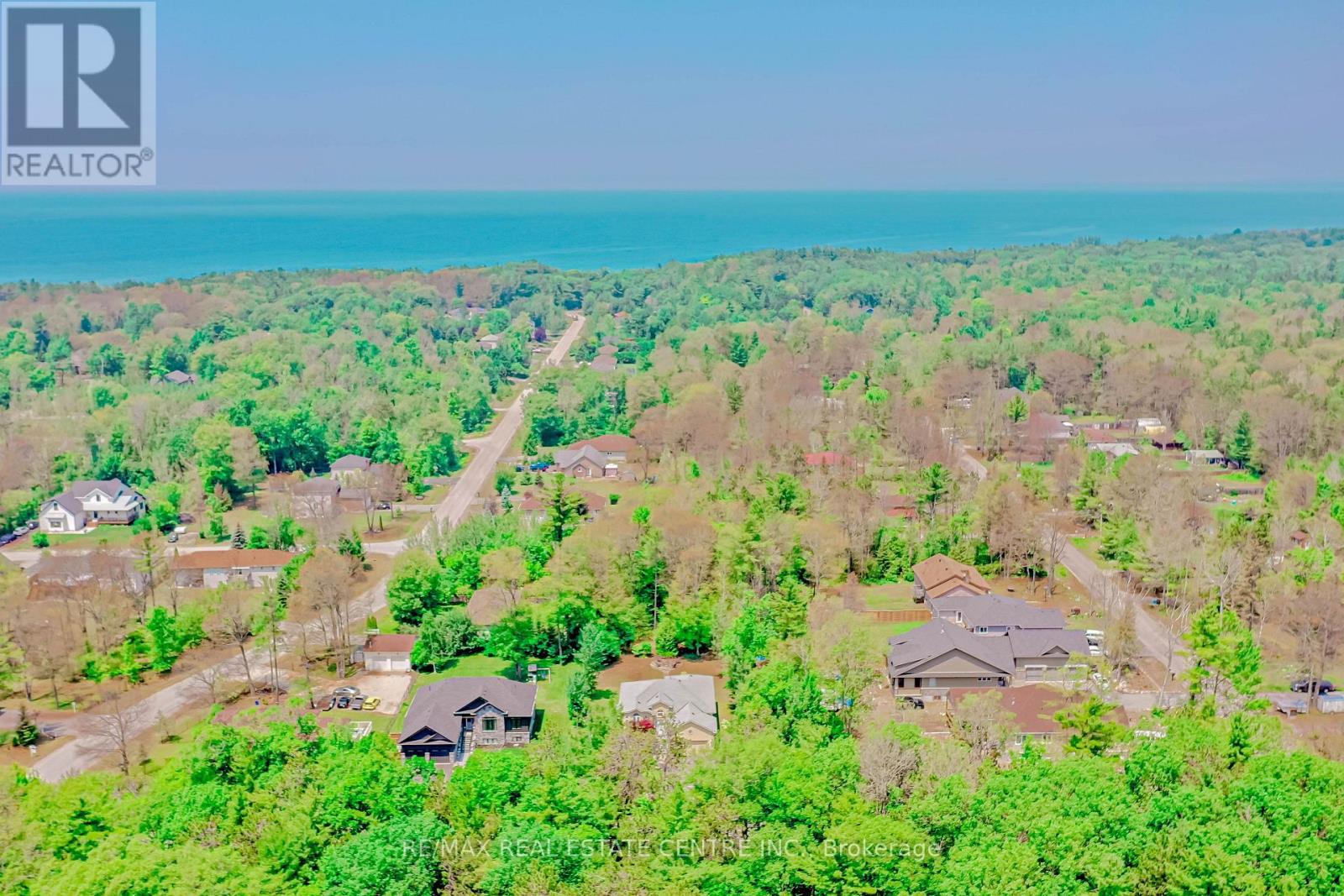 1102 Siesta Drive, Tiny, Ontario  L0L 1P1 - Photo 37 - S12980352