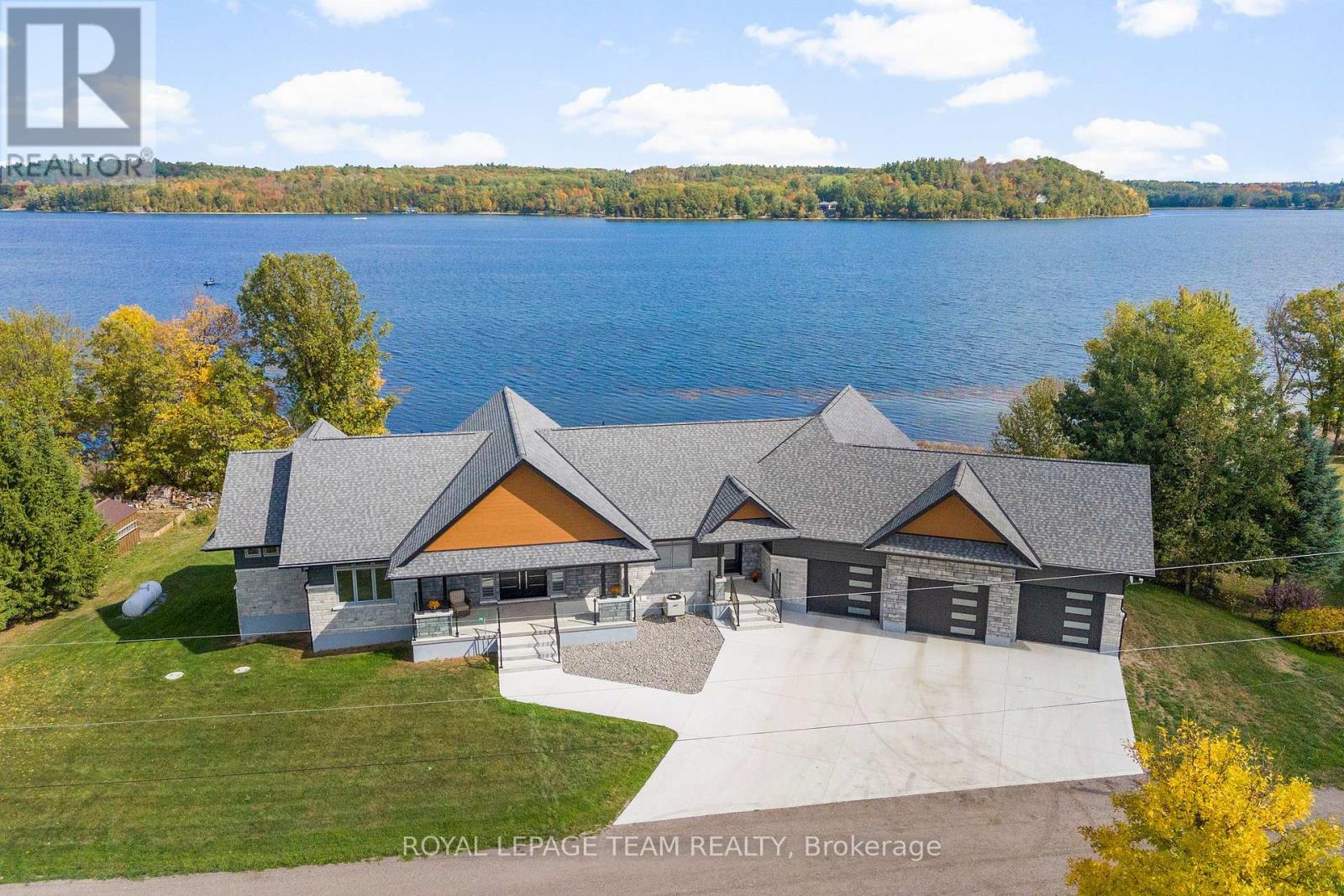 231 FINNERTY ROAD, Whitewater Region, Ontario
