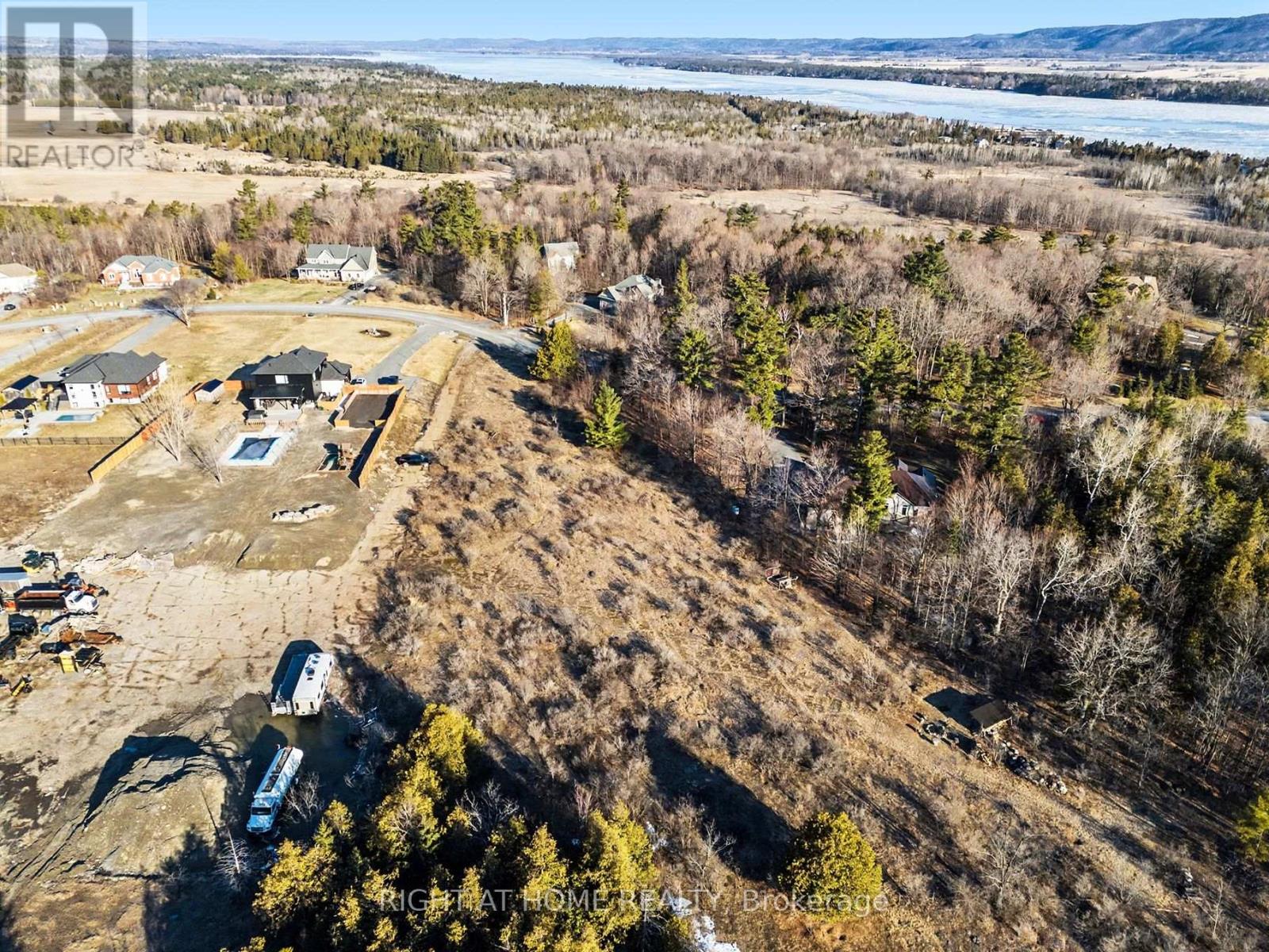 1041 Julia Court, Ottawa, Ontario  K0A 1T0 - Photo 15 - X12947600