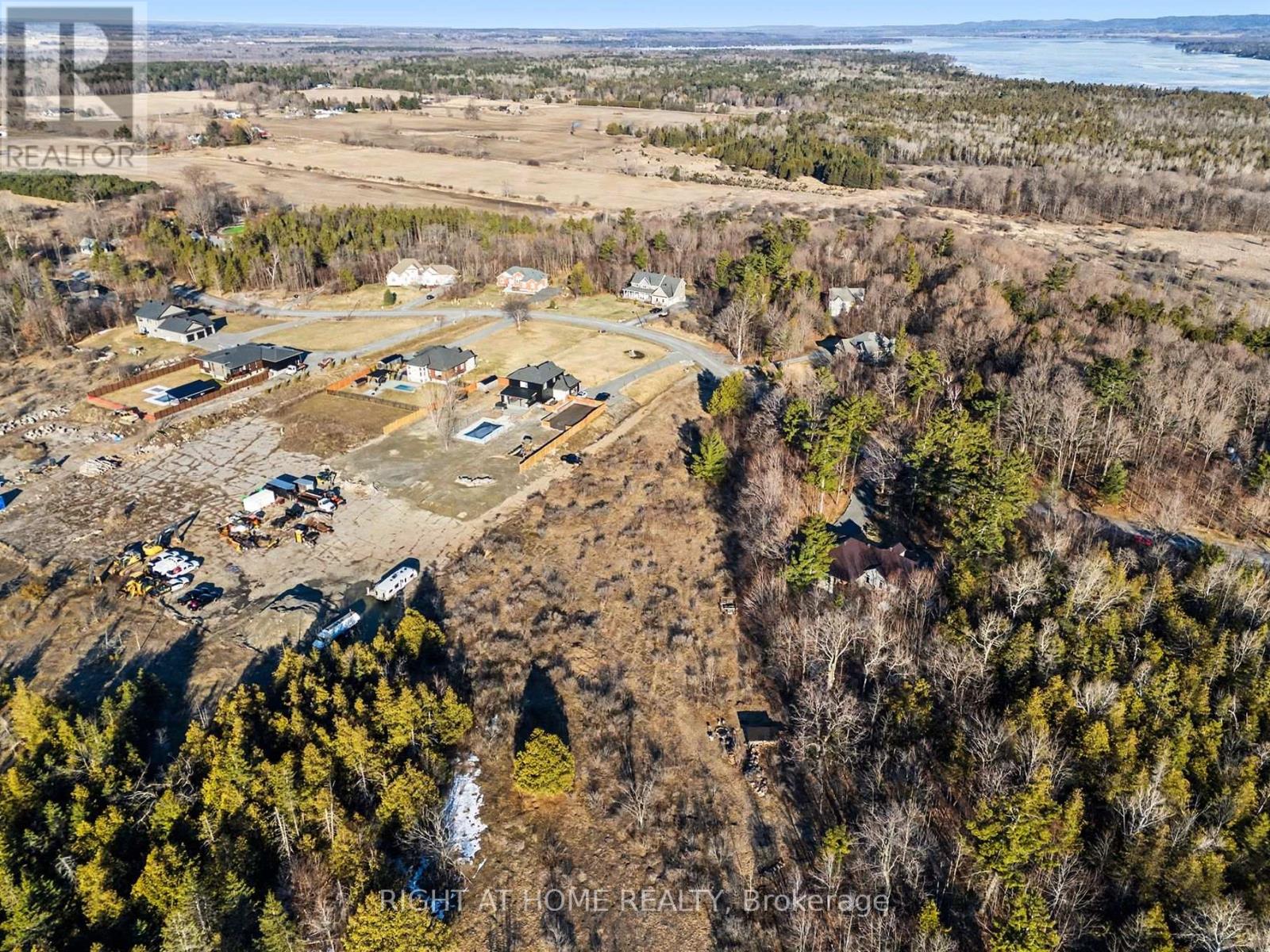 1041 Julia Court, Ottawa, Ontario  K0A 1T0 - Photo 13 - X12947600