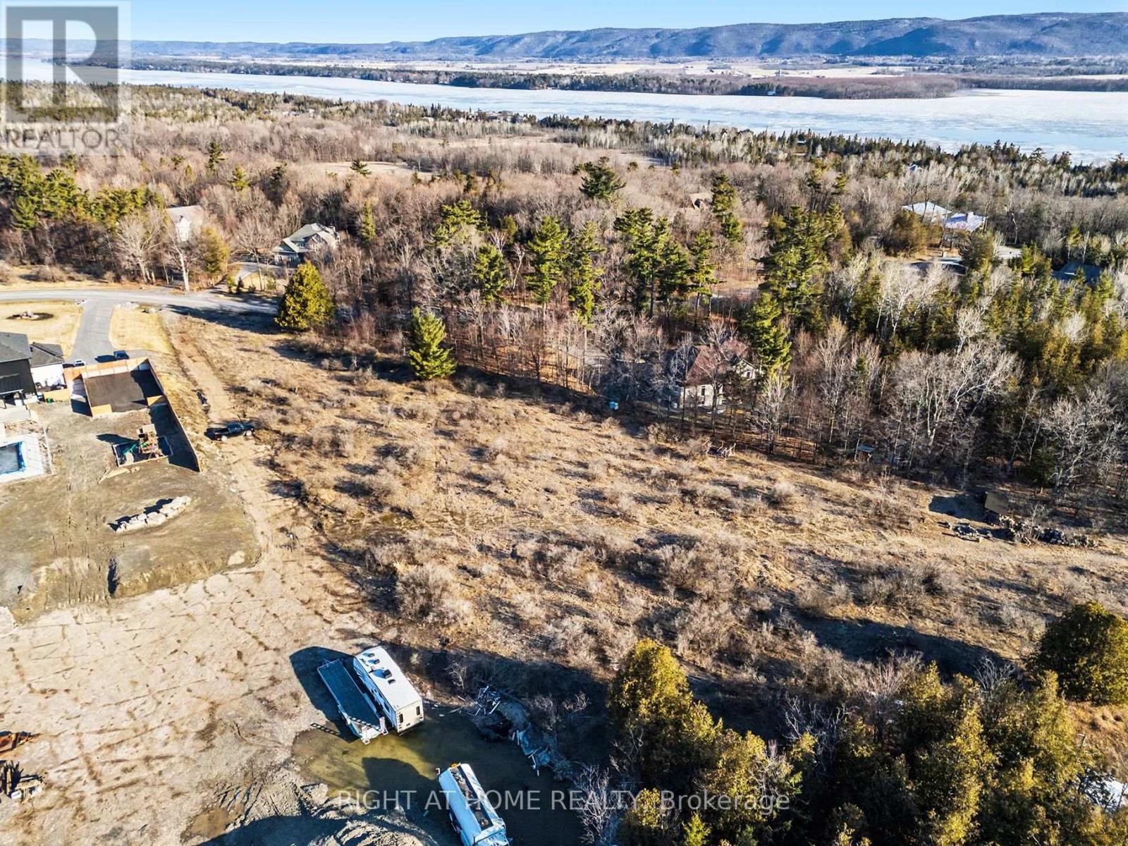 1041 Julia Court, Ottawa, Ontario  K0A 1T0 - Photo 19 - X12947600