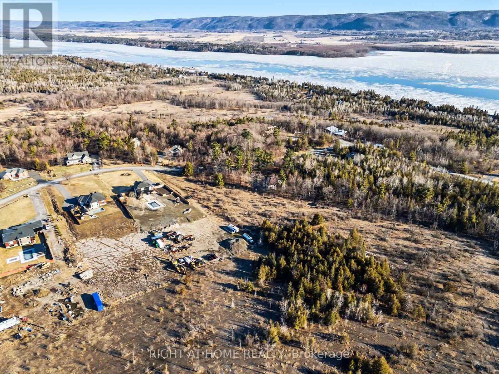 1041 Julia Court, Ottawa, Ontario  K0A 1T0 - Photo 20 - X12947600