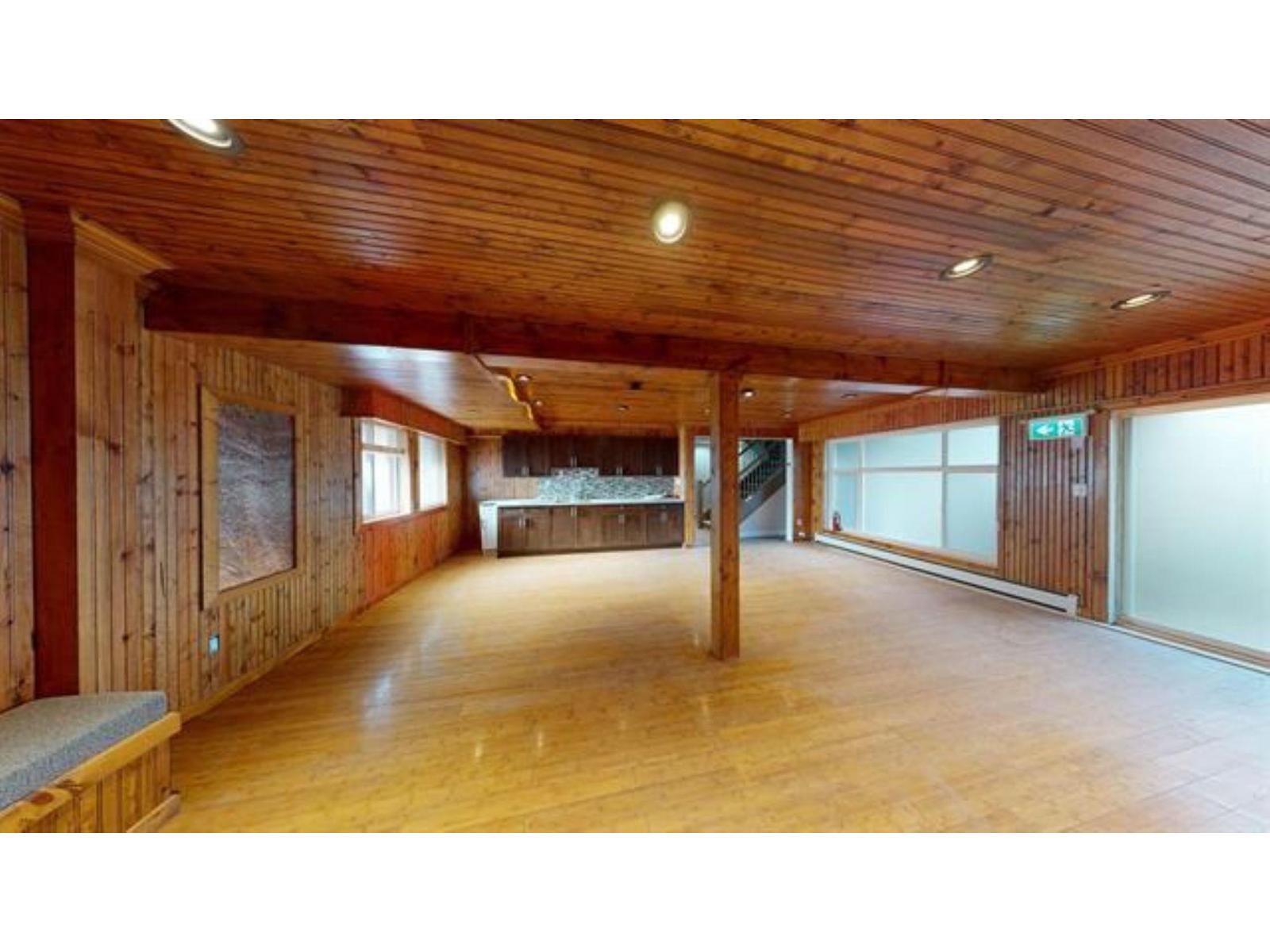 32210 South Fraser Way, Abbotsford, British Columbia  V2T 1W8 - Photo 21 - C8077718