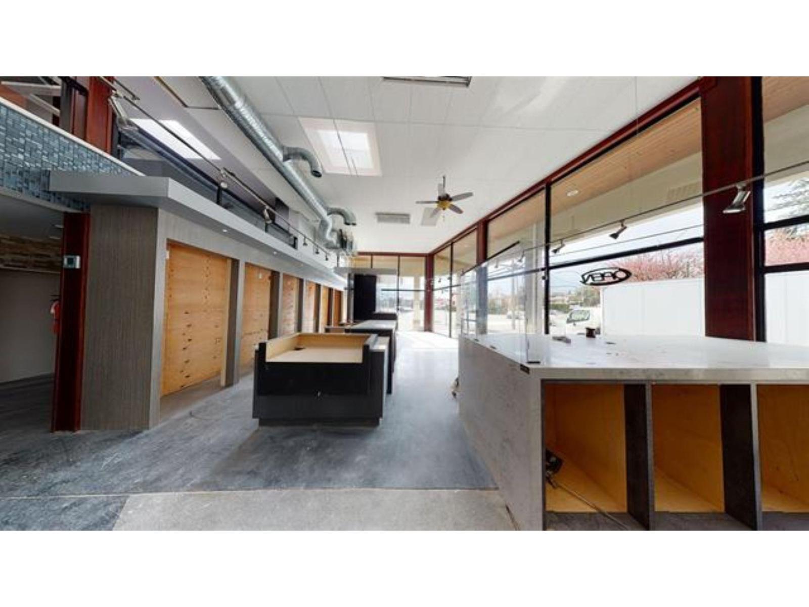 32210 South Fraser Way, Abbotsford, British Columbia  V2T 1W8 - Photo 7 - C8077718