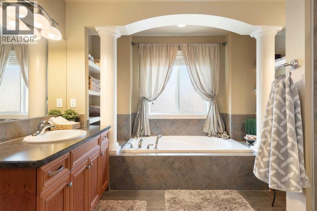 40 Bridleridge Lane SW, Calgary, Alberta  T2Y 5H6 - Photo 30 - A2296367