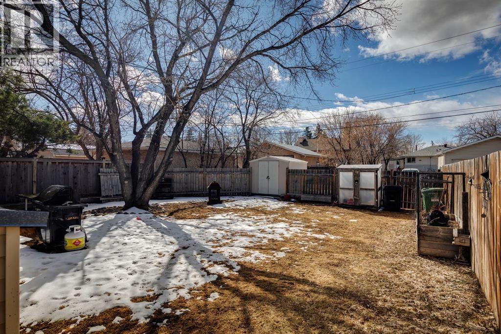 7417 24 Street SE, Calgary, Alberta  T2C 0Y7 - Photo 30 - A2299844
