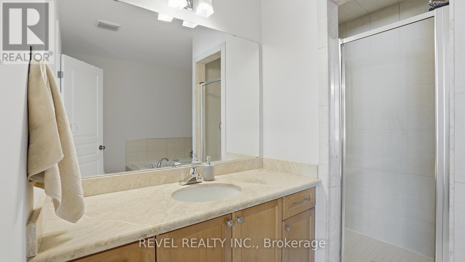 7 Forest Valley Crescent, Hamilton, Ontario  L8H 0A7 - Photo 17 - X12980344