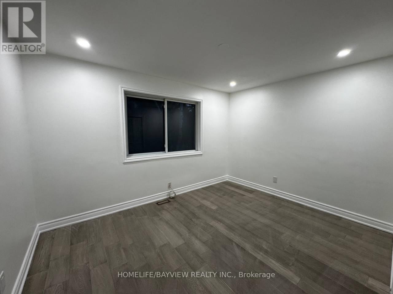 255 Penn Avenue, Newmarket, Ontario  L3Y 2S4 - Photo 12 - N12933422