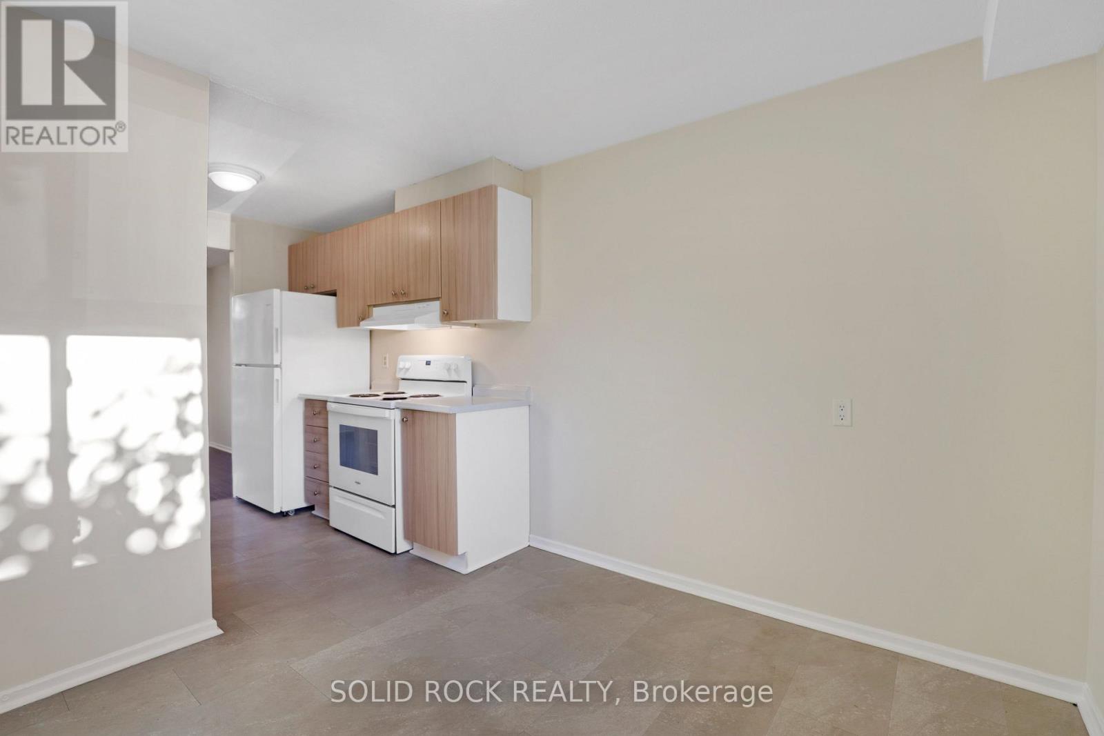 18 - 35 Thistledown Court, Ottawa, Ontario  K2J 1J4 - Photo 10 - X12803152