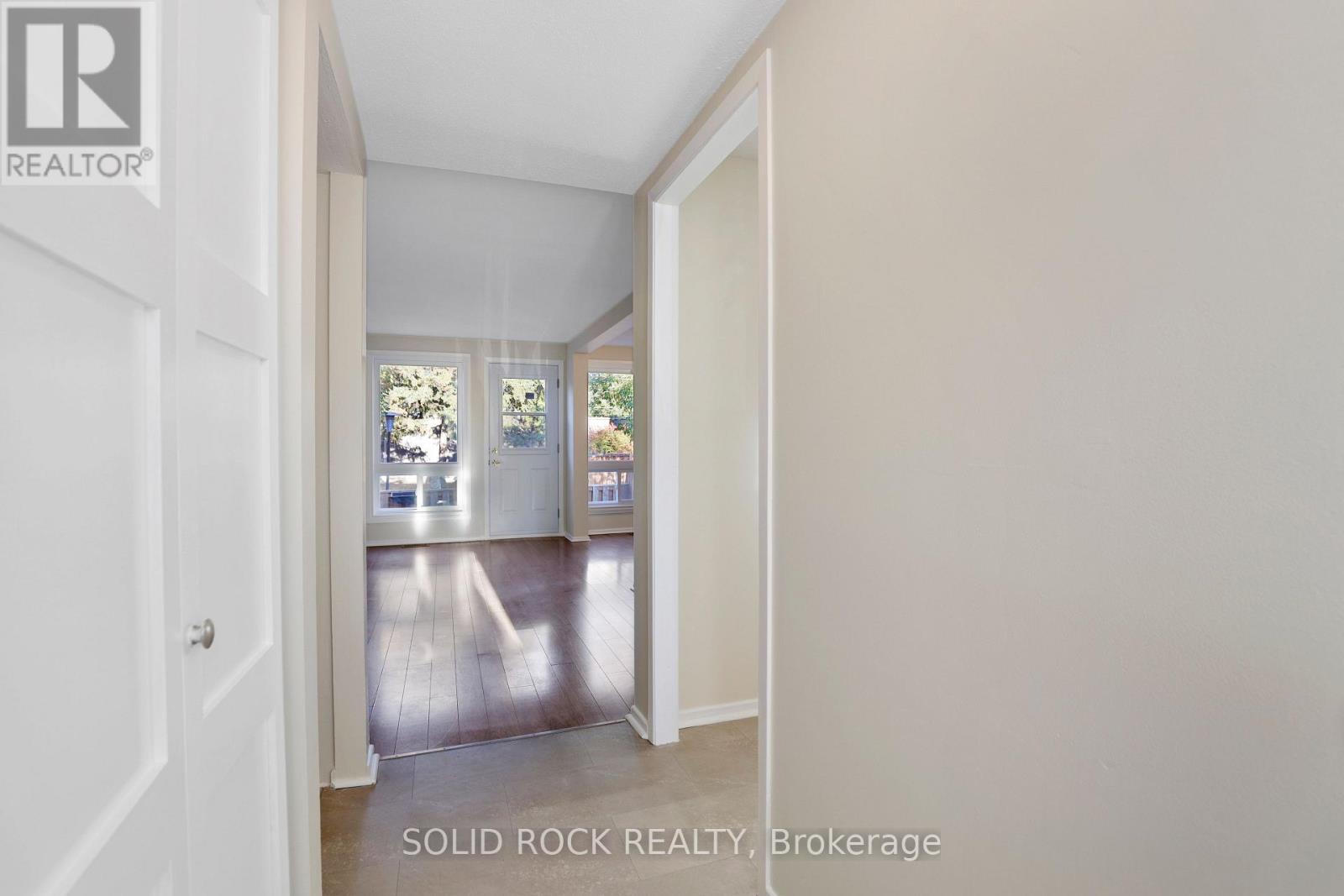 18 - 35 Thistledown Court, Ottawa, Ontario  K2J 1J4 - Photo 7 - X12803152