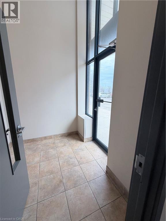 5205 Harvester Road Unit# 4, Burlington, Ontario  L7L 6B5 - Photo 2 - 40798392