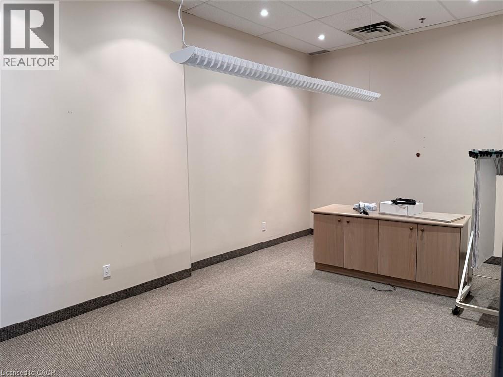 5205 Harvester Road Unit# 4, Burlington, Ontario  L7L 6B5 - Photo 3 - 40798392