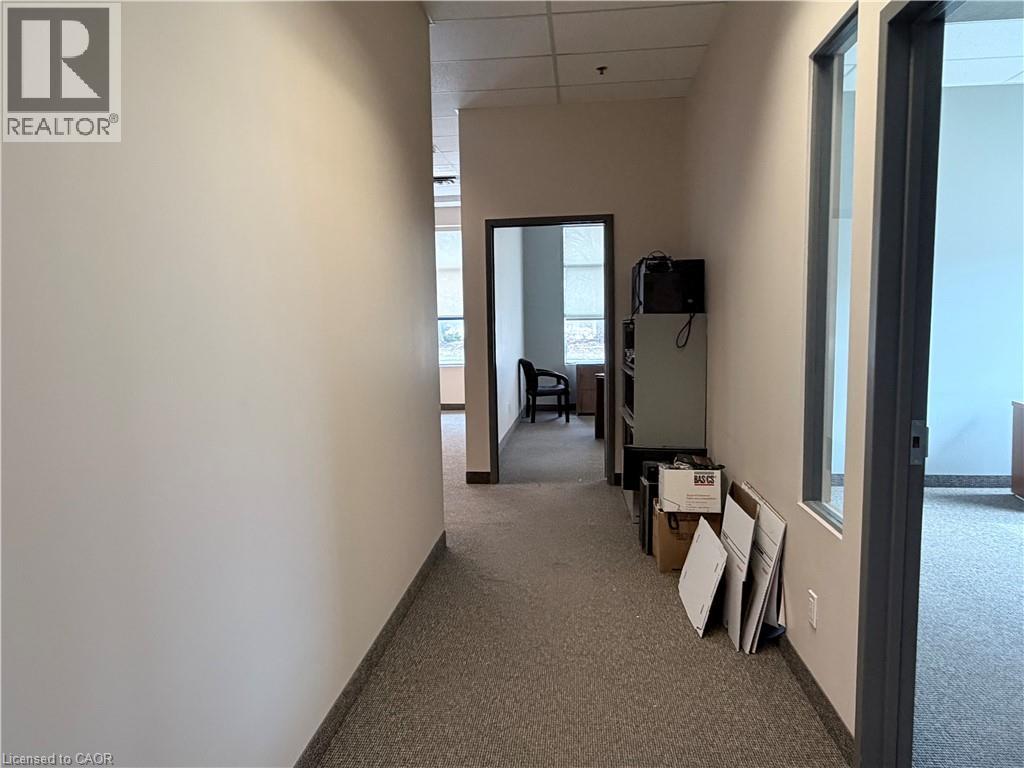 5205 Harvester Road Unit# 4, Burlington, Ontario  L7L 6B5 - Photo 8 - 40798392