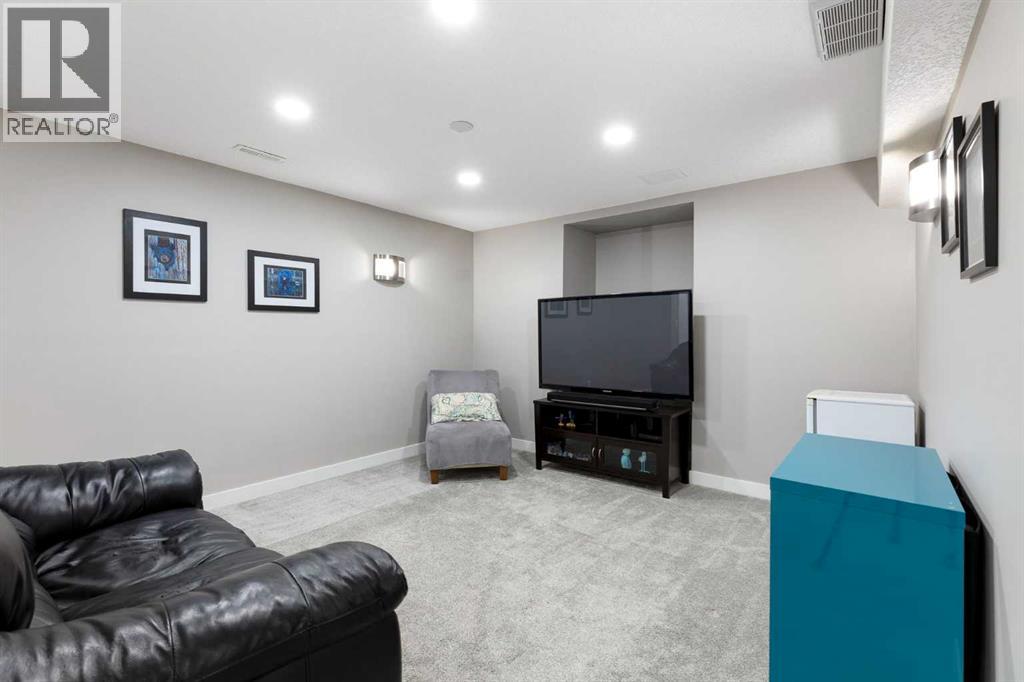 106 Shawnee Place SW, Calgary, Alberta  T2Y 1X1 - Photo 34 - A2296512