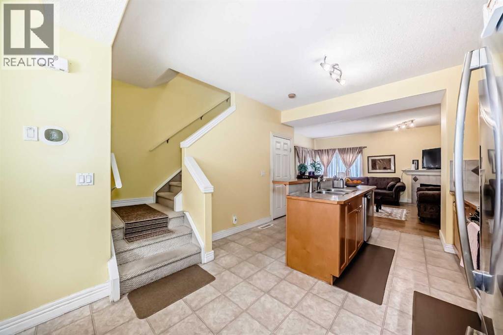 187 Bridlewood View SW, Calgary, Alberta  T2Y 3X7 - Photo 7 - A2300241