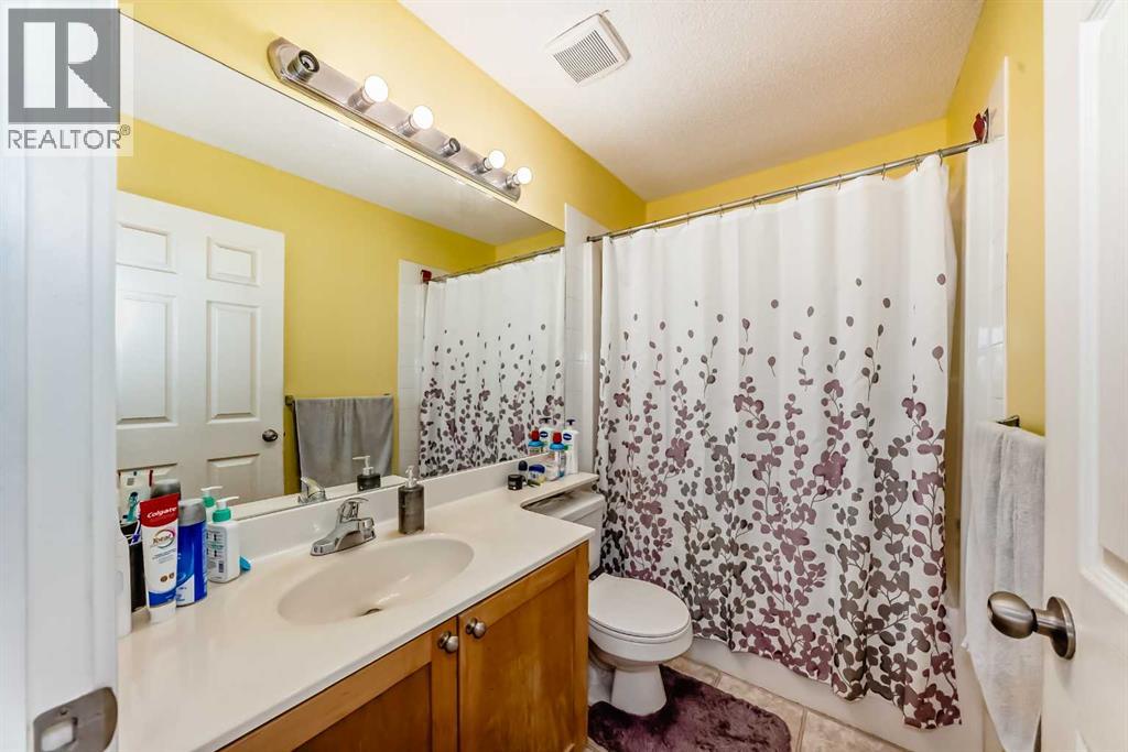 187 Bridlewood View SW, Calgary, Alberta  T2Y 3X7 - Photo 33 - A2300241