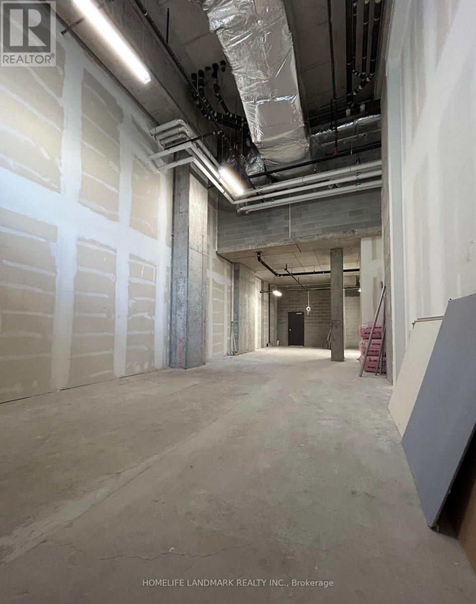 B2 - 200 Dundas Street E, Toronto (Moss Park), Ontario  M5R 4R2 - Photo 2 - C12980362