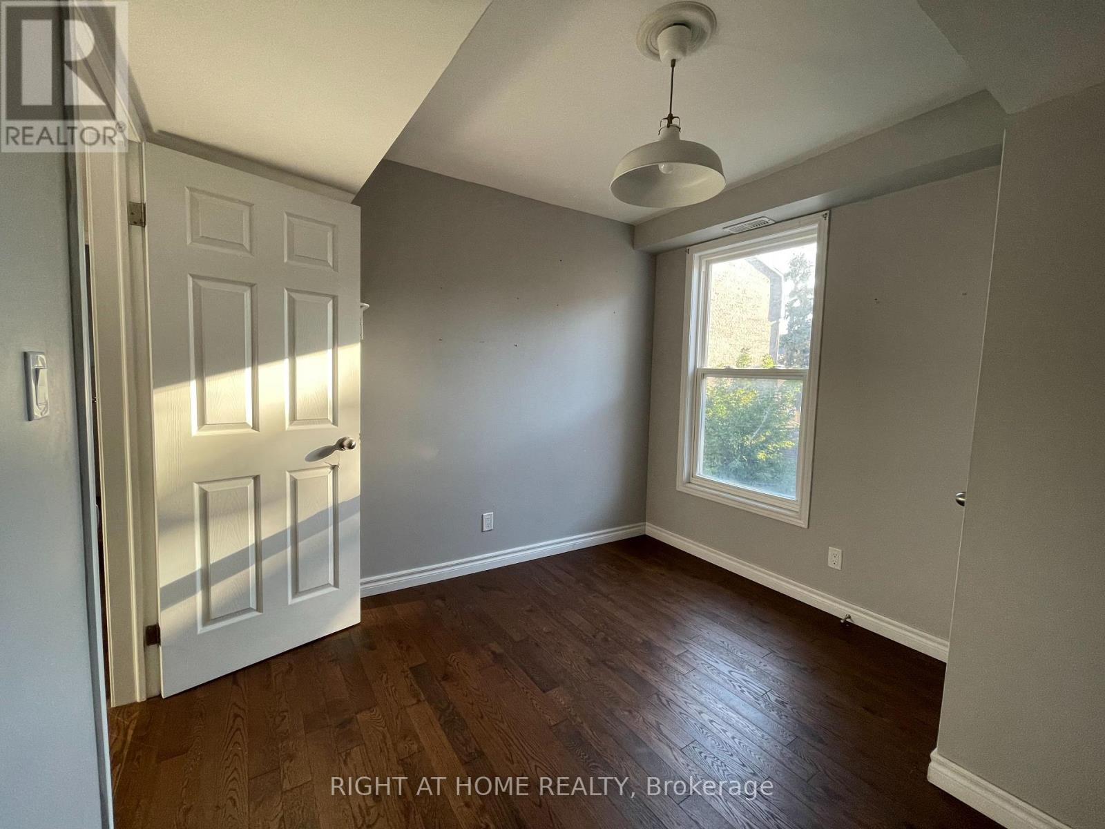 2 - 97 D'arcy Street, Toronto, Ontario  M5T 1J9 - Photo 8 - C12980400