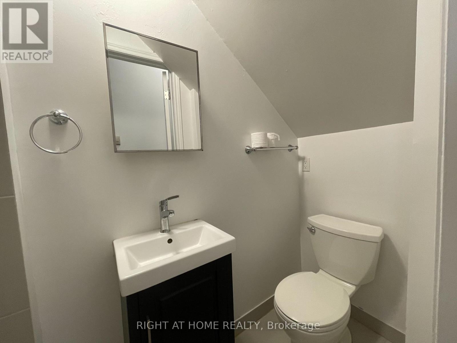 1 - 95 D'arcy Street, Toronto, Ontario  M5T 1J9 - Photo 8 - C12980402