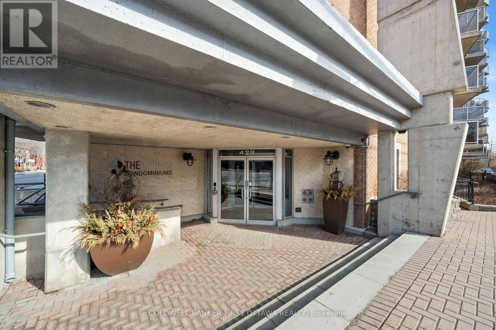 412 - 429 Somerset Street W, Ottawa, Ontario  K2P 2P5 - Photo 2 - X12980378