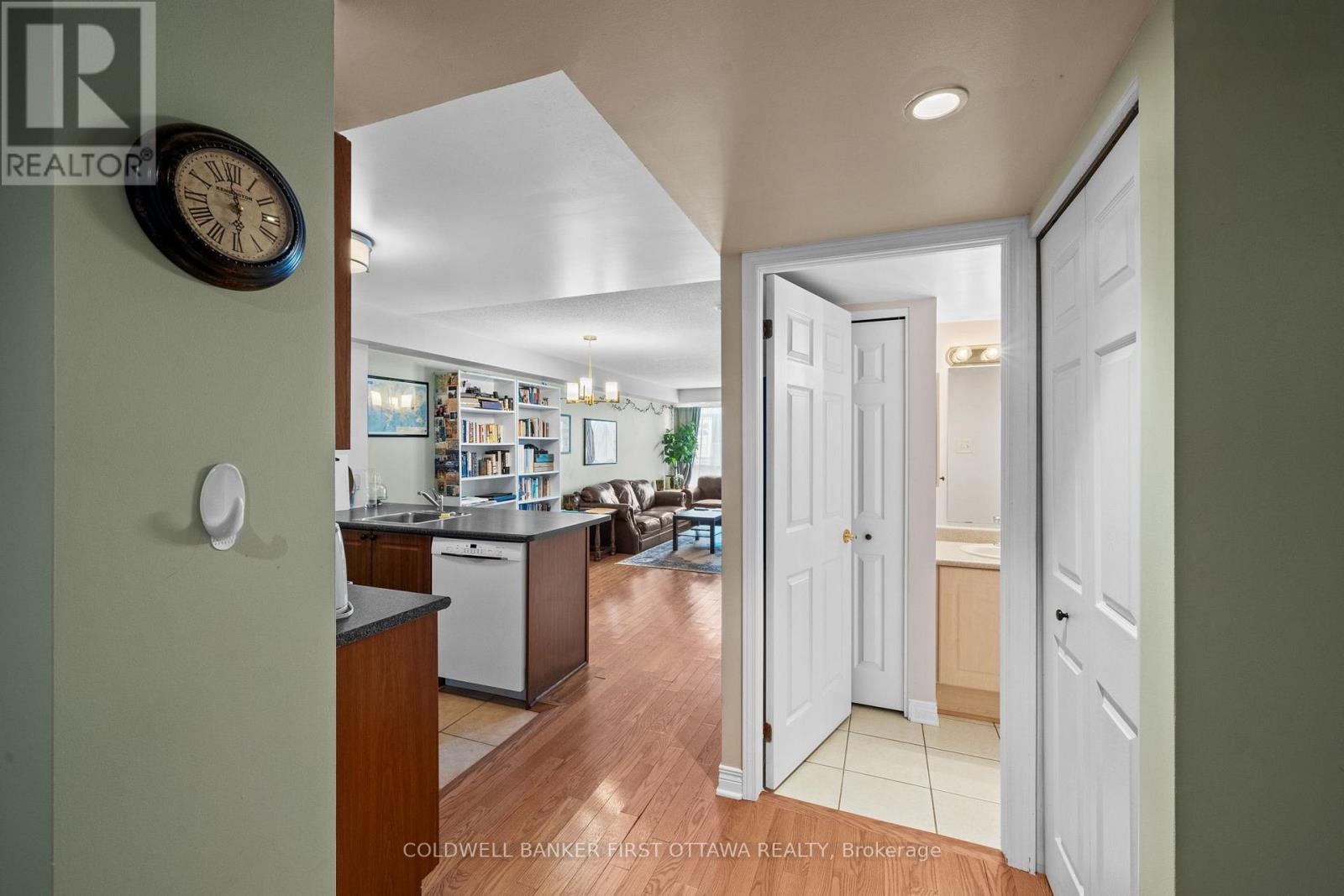 412 - 429 Somerset Street W, Ottawa, Ontario  K2P 2P5 - Photo 8 - X12980378