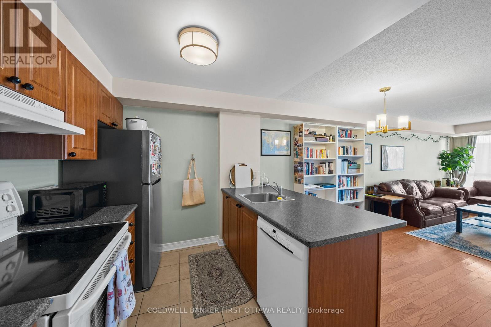 412 - 429 Somerset Street W, Ottawa, Ontario  K2P 2P5 - Photo 9 - X12980378