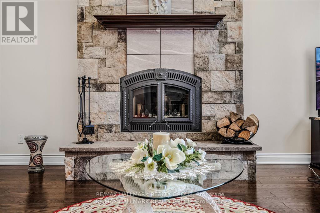 699 Ballycastle Crescent, Ottawa, Ontario  K1X 0A4 - Photo 14 - X12980382