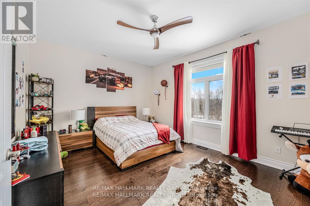 699 Ballycastle Crescent, Ottawa, Ontario  K1X 0A4 - Photo 27 - X12980382