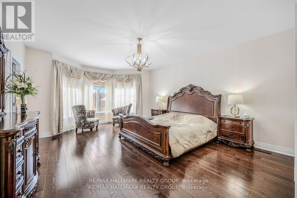 699 Ballycastle Crescent, Ottawa, Ontario  K1X 0A4 - Photo 30 - X12980382