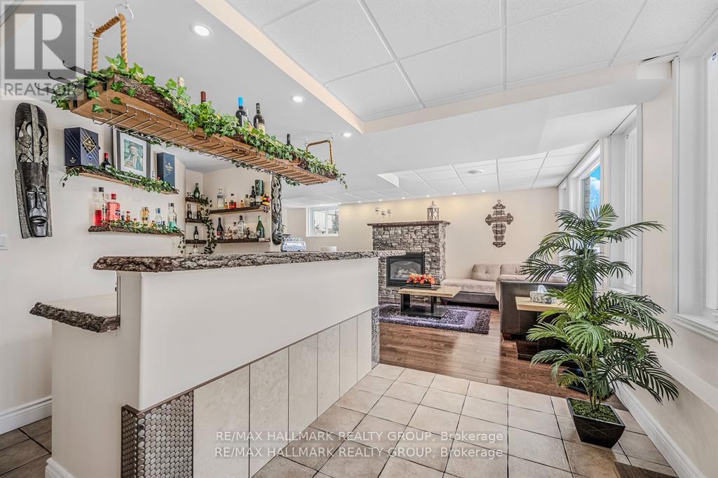 699 Ballycastle Crescent, Ottawa, Ontario  K1X 0A4 - Photo 40 - X12980382