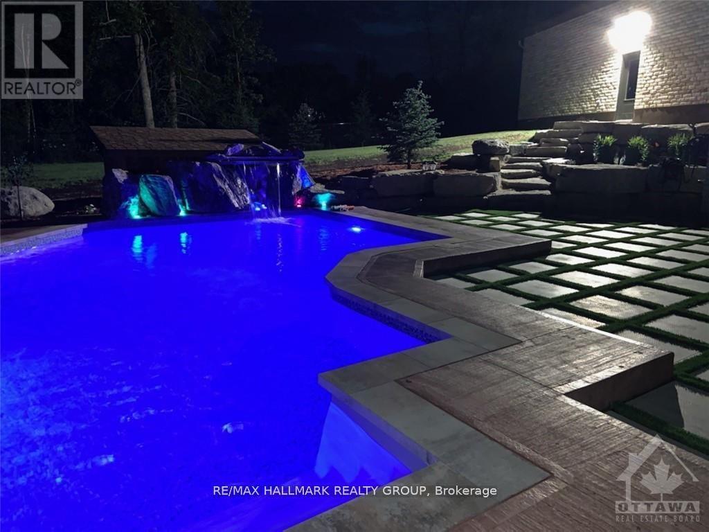 699 Ballycastle Crescent, Ottawa, Ontario  K1X 0A4 - Photo 48 - X12980382