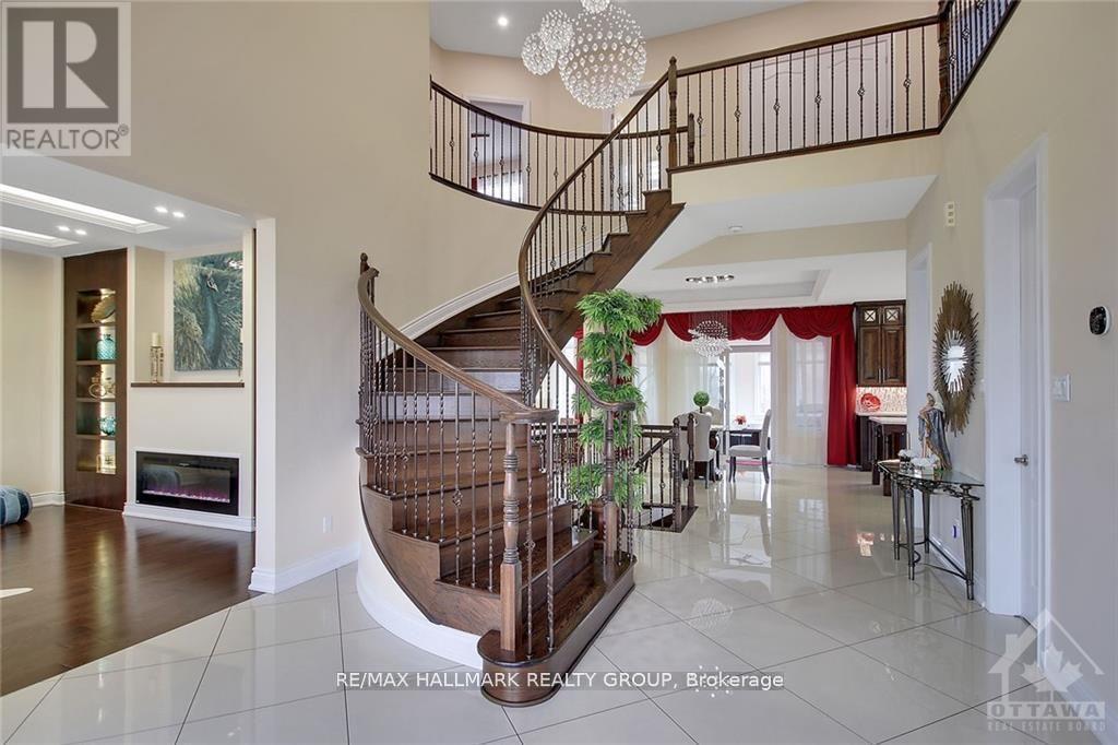 699 Ballycastle Crescent, Ottawa, Ontario  K1X 0A4 - Photo 7 - X12980382