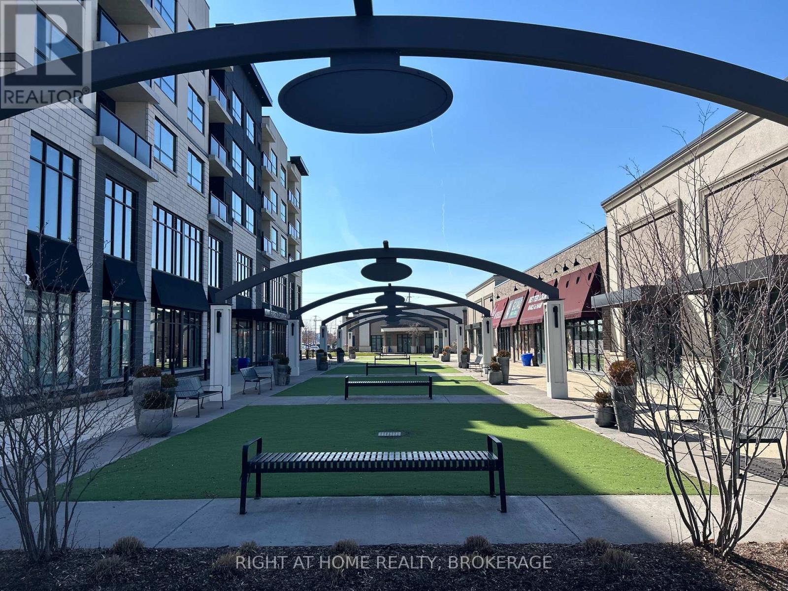 309 - 300b Fourth Avenue, St. Catharines, Ontario  L2S 0E6 - Photo 3 - X12980358