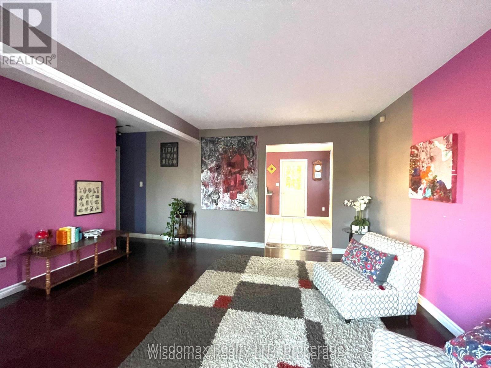 7 Greenmeadow Court, St. Catharines, Ontario  L2P 1X7 - Photo 7 - X12980388