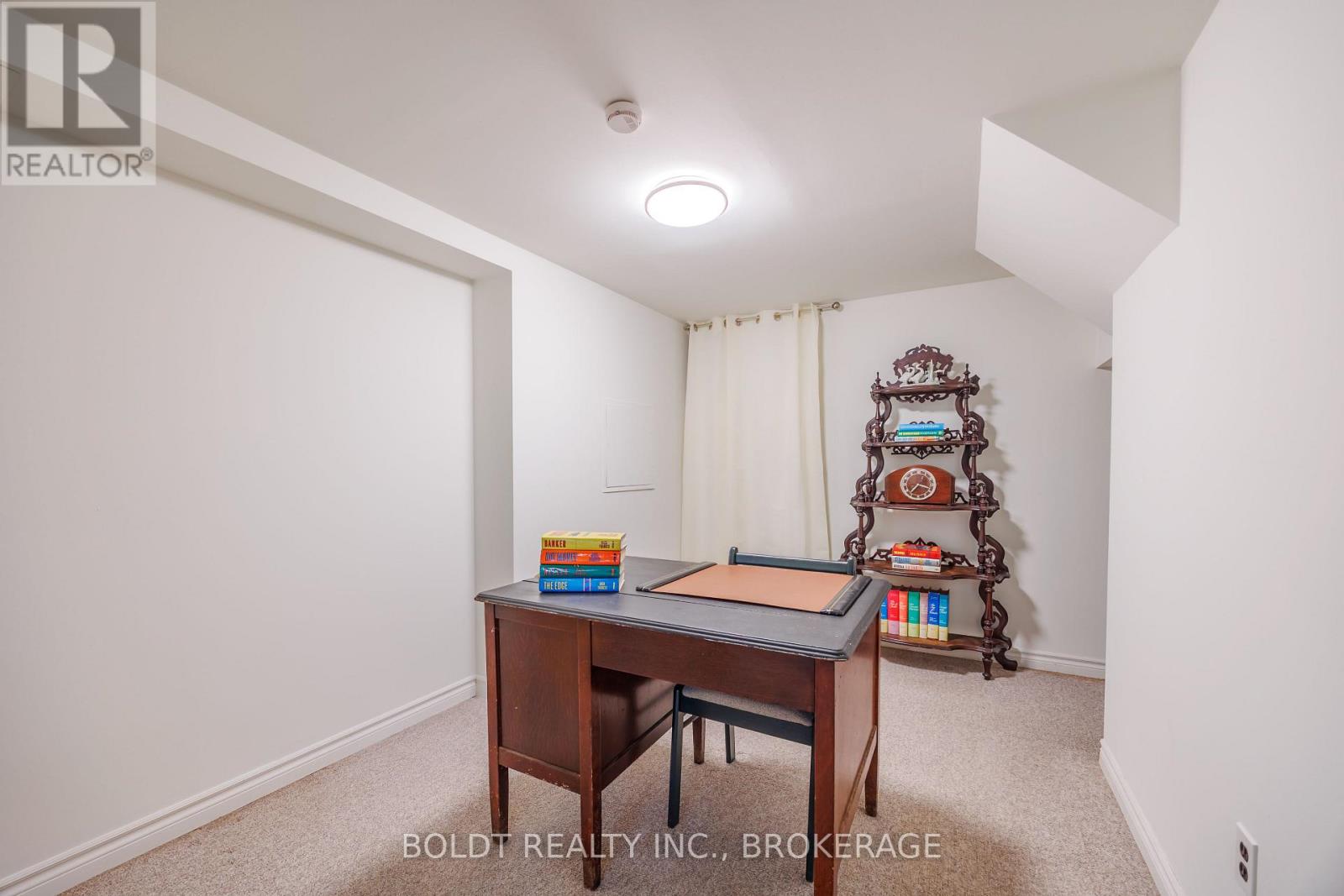 6 Mountainview Drive, St. Catharines, Ontario  L2T 3H4 - Photo 24 - X12980394