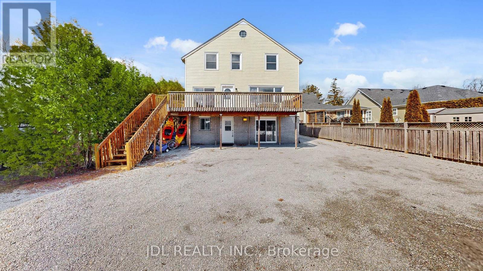 11 Red Robin Road, Georgina (Historic Lakeshore Communities), Ontario  L4P 3E9 - Photo 42 - N12939934