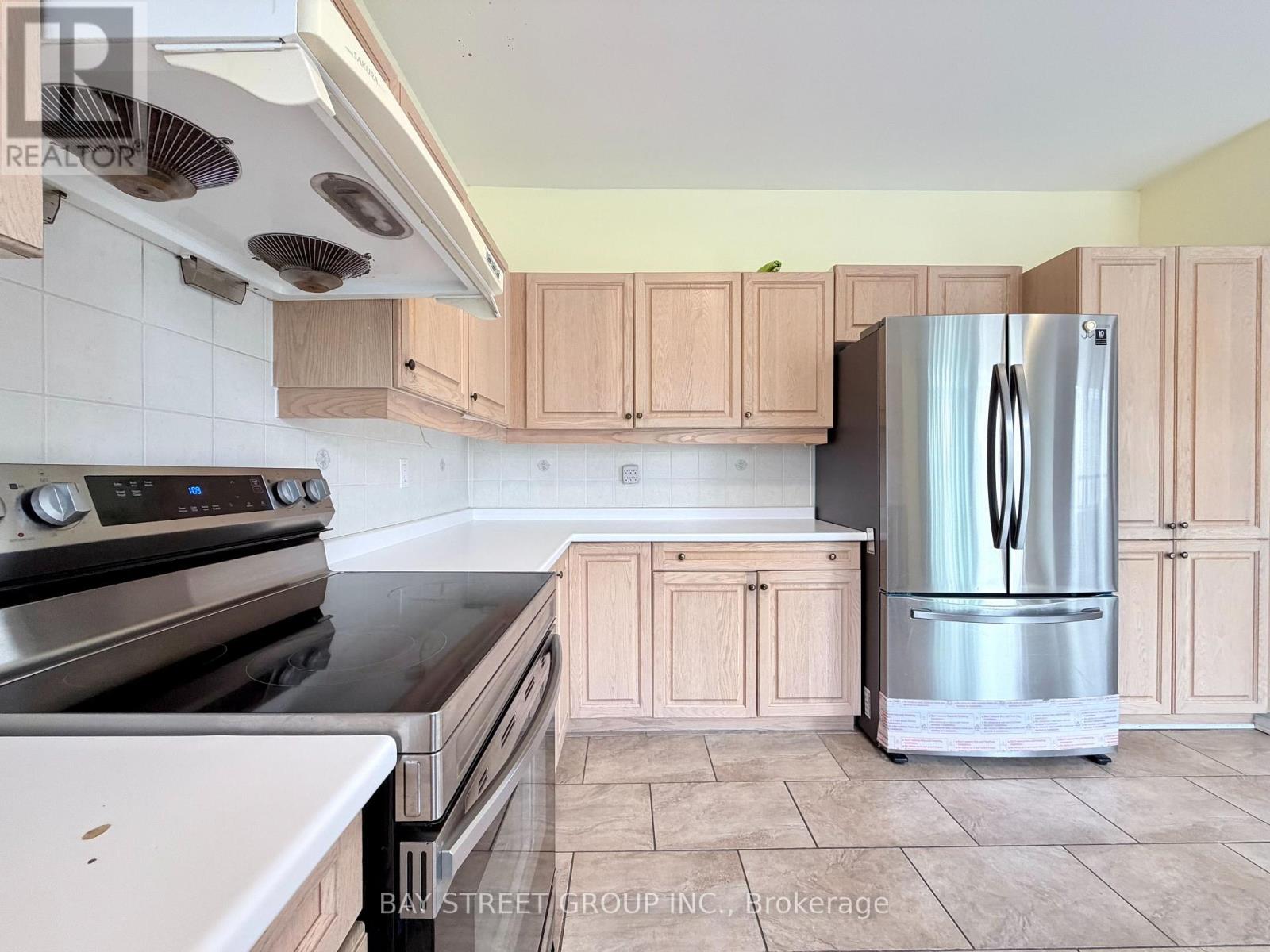 348 Shirley Drive, Richmond Hill, Ontario  L4S 2N4 - Photo 12 - N12960522