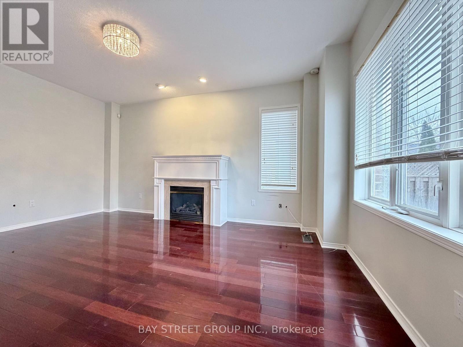 348 Shirley Drive, Richmond Hill, Ontario  L4S 2N4 - Photo 5 - N12960522