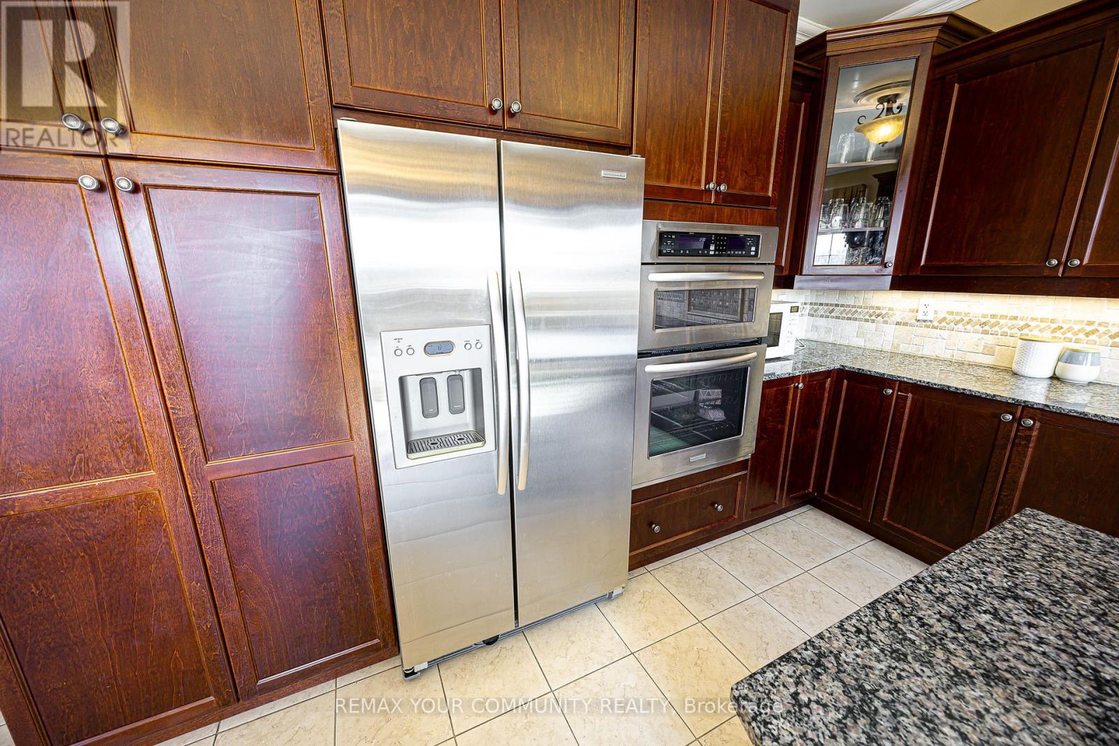 193 Maurier Boulevard, Vaughan, Ontario  L6A 0V2 - Photo 12 - N12980392