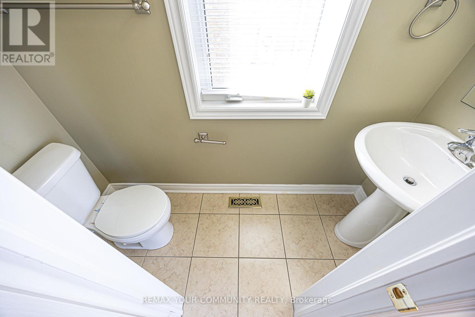 193 Maurier Boulevard, Vaughan, Ontario  L6A 0V2 - Photo 13 - N12980392