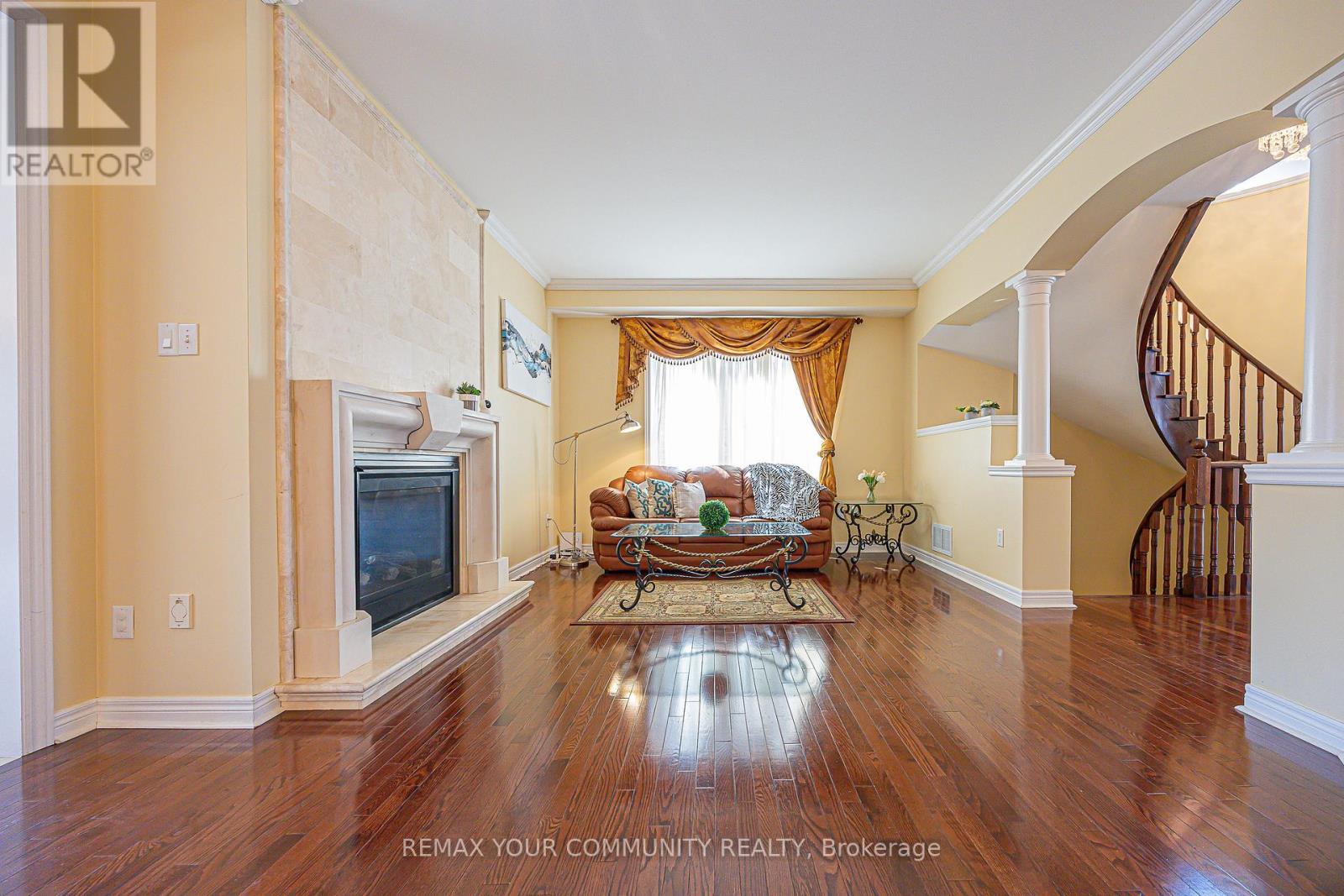 193 Maurier Boulevard, Vaughan, Ontario  L6A 0V2 - Photo 4 - N12980392