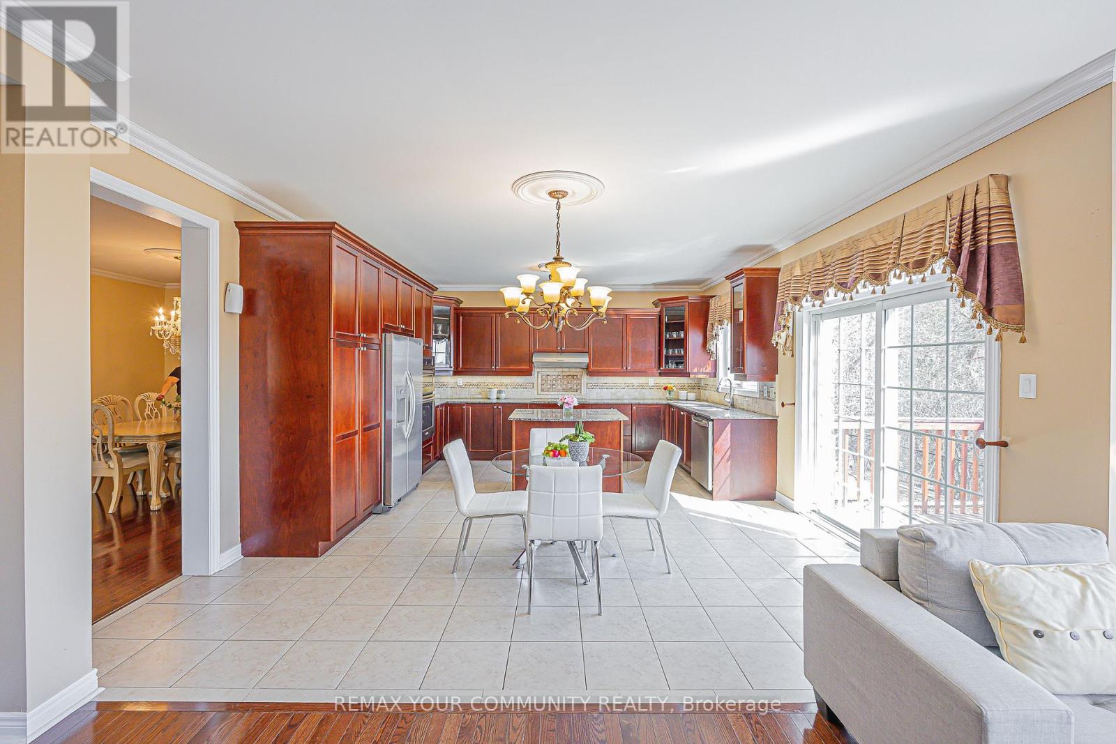 193 Maurier Boulevard, Vaughan, Ontario  L6A 0V2 - Photo 9 - N12980392