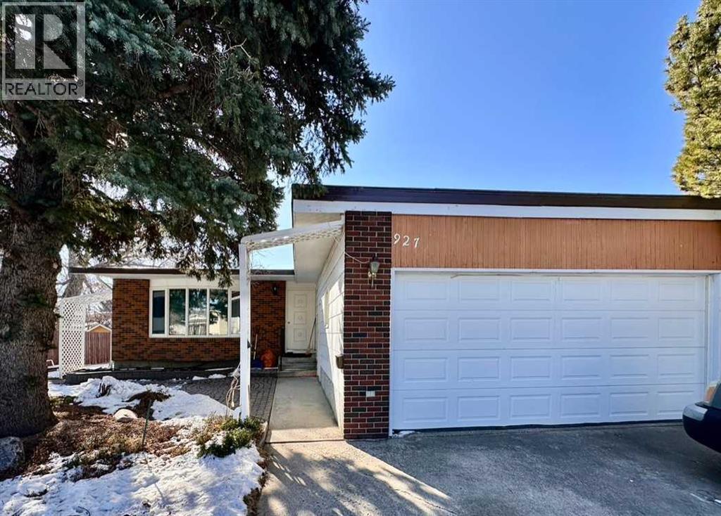 927 20 A Avenue, Coaldale, Alberta