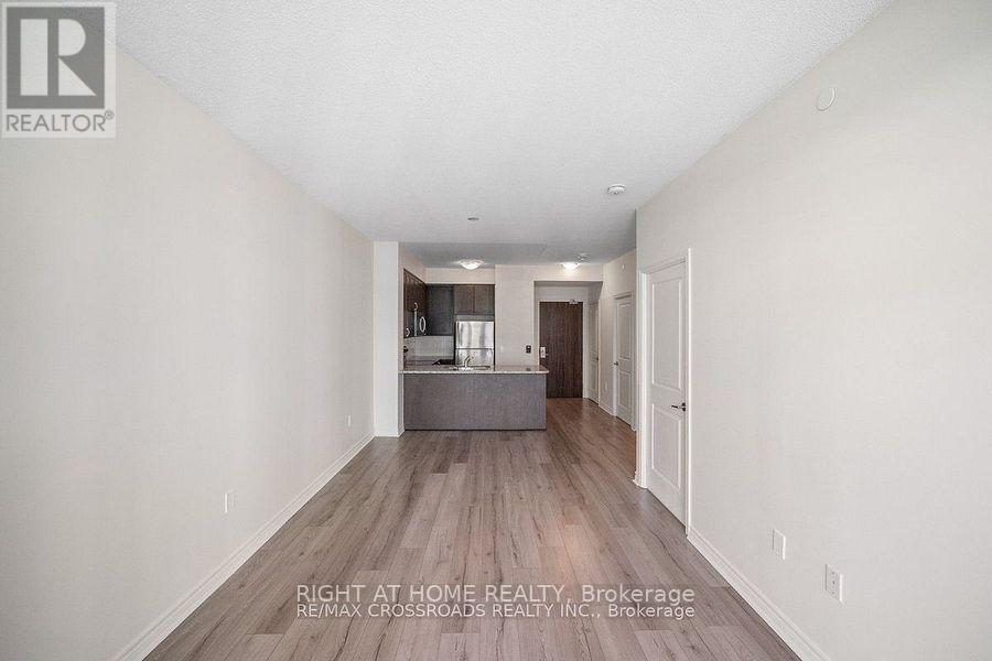 1808 - 349 Rathburn Road W, Mississauga, Ontario  L5G 0B9 - Photo 8 - W12980364