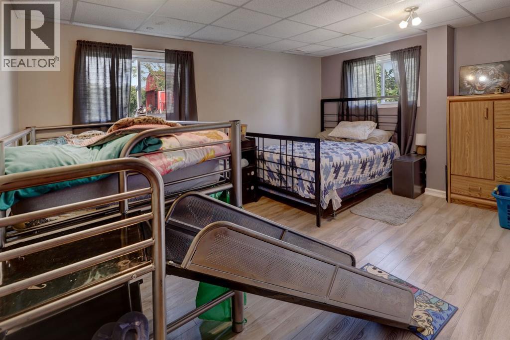 426 9 Street, Beiseker, Alberta  T0M 0G0 - Photo 33 - A2278164