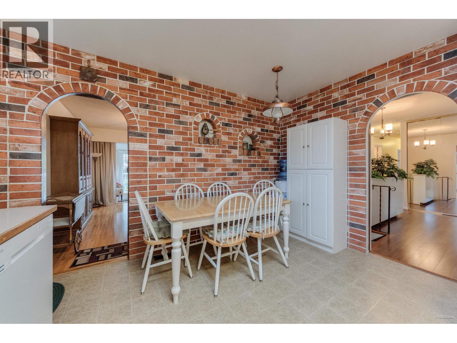 2992 Lazy A Street, Coquitlam, British Columbia  V3C 3N7 - Photo 16 - R3109450